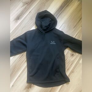 Realtree Black Youth Hooded Pullover with Small Chest Logo Size 7